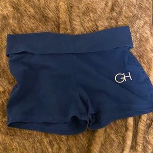 Golly Hicks yoga short